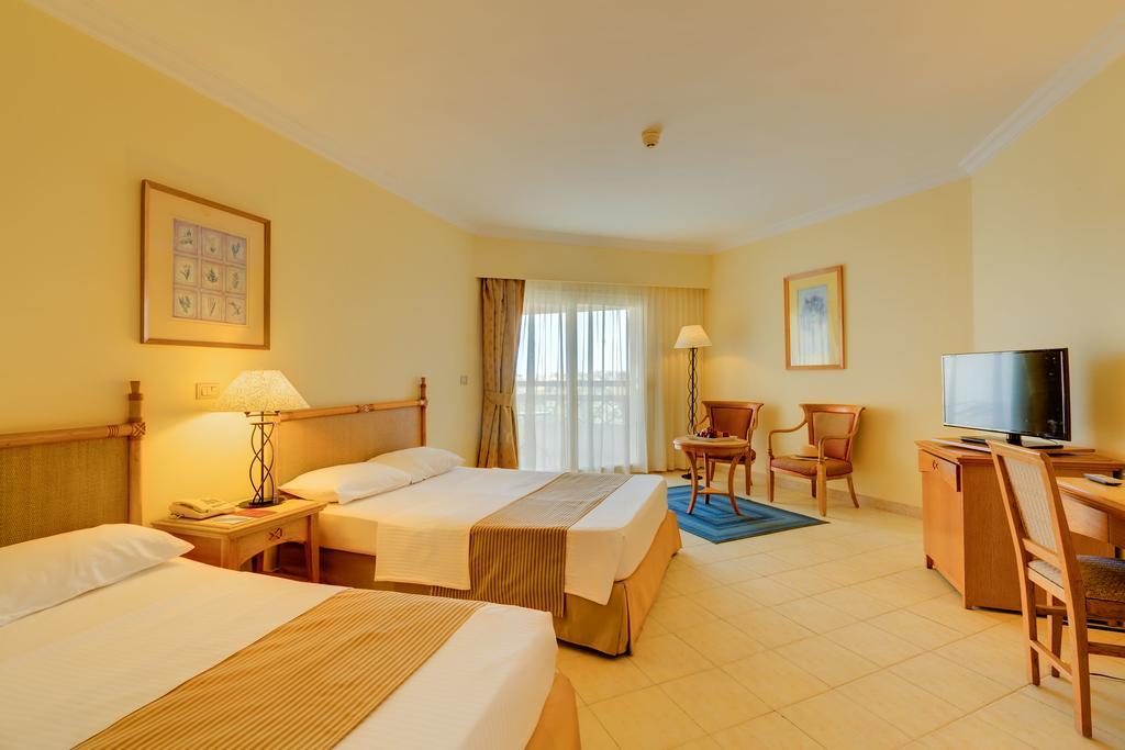 Aurora Oriental Resort Sharm El Sheikh Exterior foto A room at the hotel