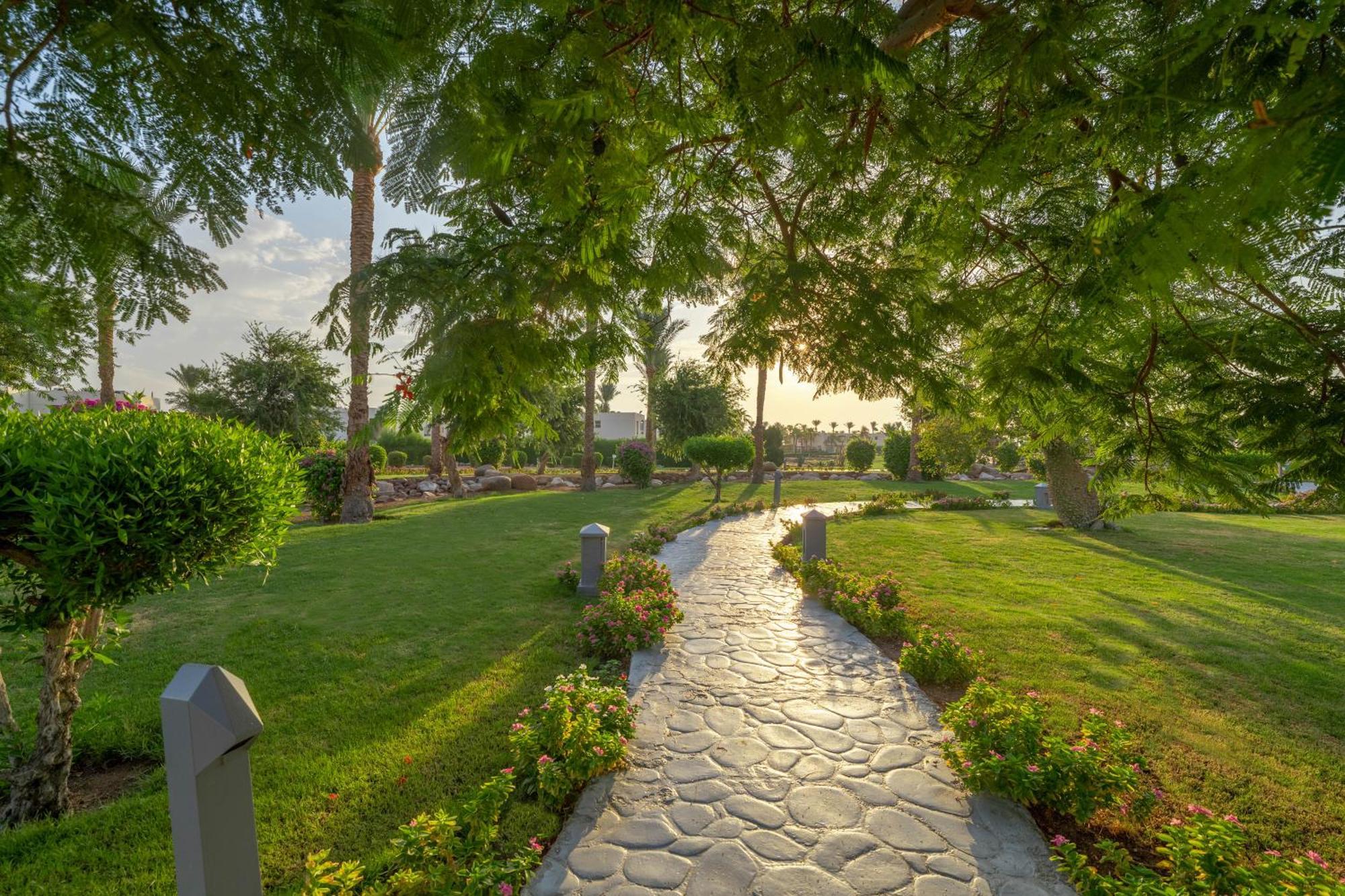 Aurora Oriental Resort Sharm El Sheikh Exterior foto Al-Qatif corniche